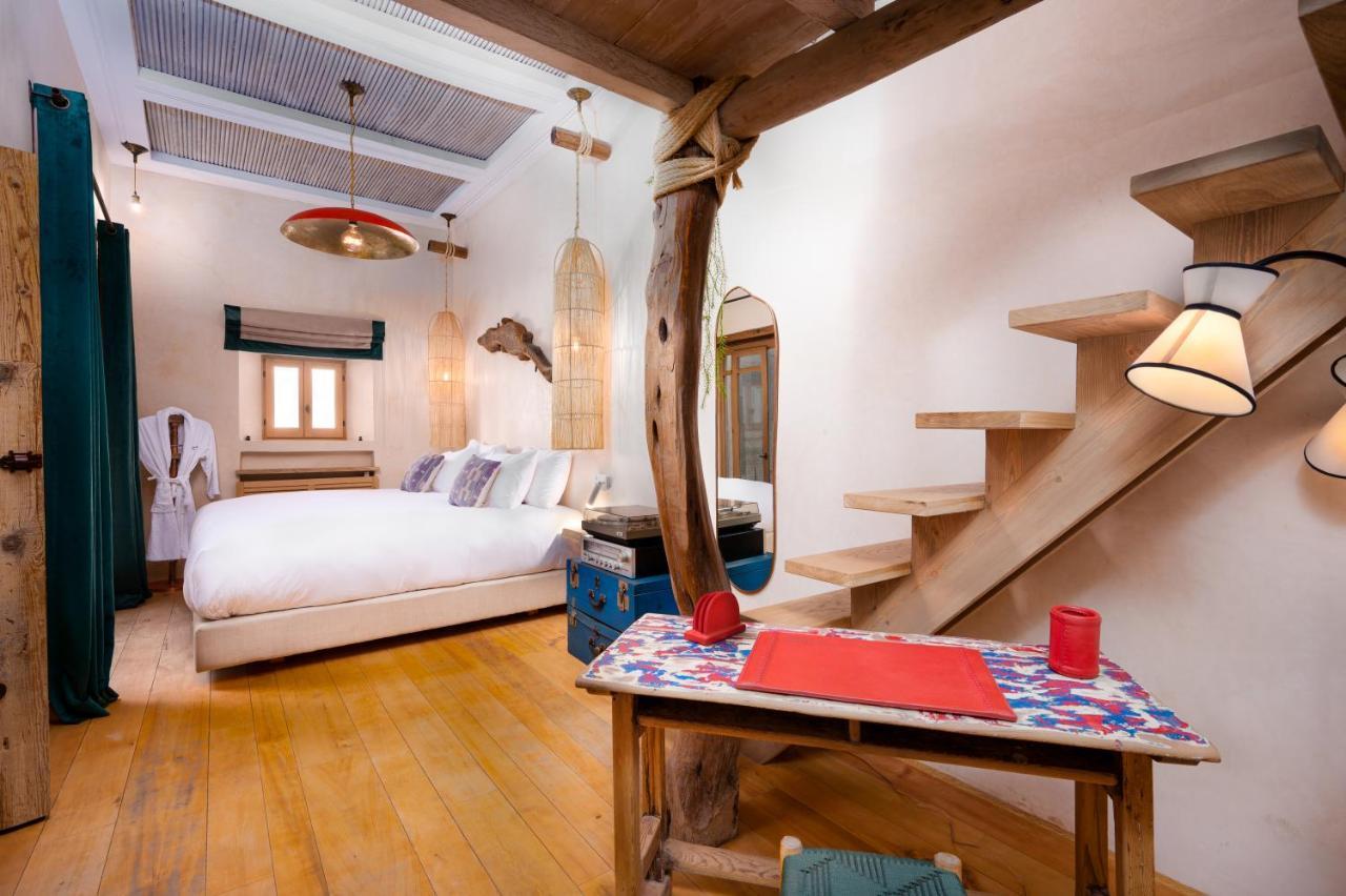 Mama Lova Hotel, Riad, Restaurant & Spa Suvayr Dış mekan fotoğraf
