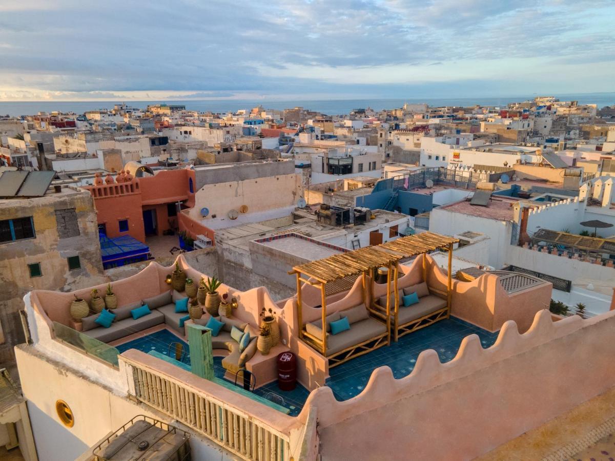 Mama Lova Hotel, Riad, Restaurant & Spa Suvayr Dış mekan fotoğraf